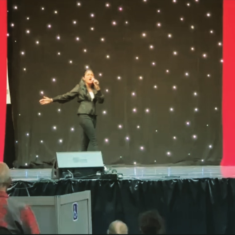 Students perform at CNE